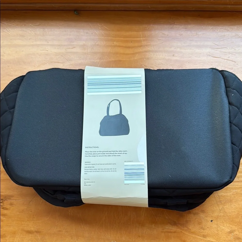 Quilted Black Pet Carrier